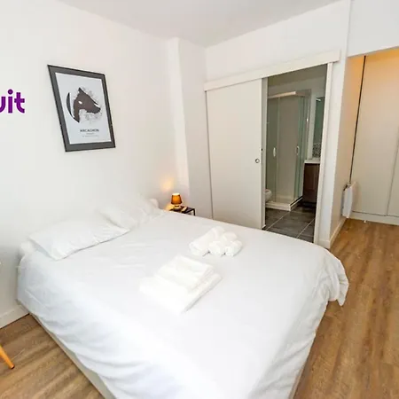 B&B Loc'nuit - Confort - Hyper Centre
