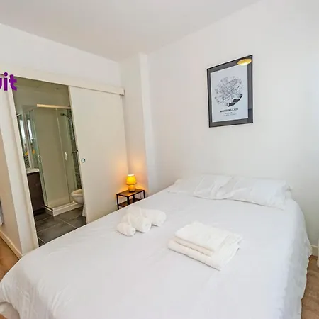 Loc'nuit - Confort - Hyper Centre B&B 3*